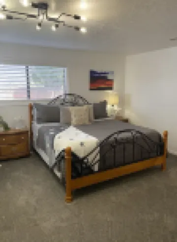 Cozy 1-bedroom apartment in St. George with AC, WiFi, BBQ grill and hot tub