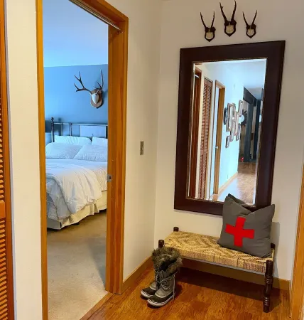 Meadow House 7 / 2 BR / 2 BA Sleeps 6+ Отели в г. Санривер