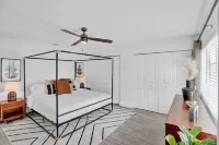 Ideal Weekly Stay w/ Backyard BBQ, 10mins to Beach/Airport, 25mins to Miami