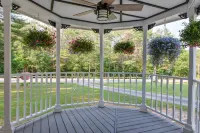 One-of-a-kind 4 Acre Adirondack Escape Short Drive to LG & GORE Mountain!