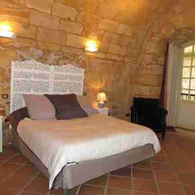 Great warm T2 68 M2, atypical, in the historic center Rooms