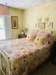 Pet-friendly, private, refuge. Monthly renters welcome. No extra fees.