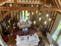 Beautiful one Bed Barn in national park 1 hr from London with small pool