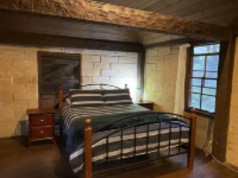 Mud Brick Cottage @ Hidden Valley Retreat Cottages Hotels in Grose Vale