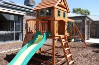 13 bedrooms,6.5 bathroom, sleeps 40+, playgrounds, giant checkers, table tennis Hotels in Sebastopol