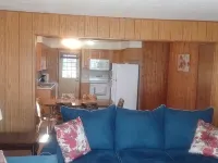 3 Bedroom House on Manistique Lake Hotels in Luce County