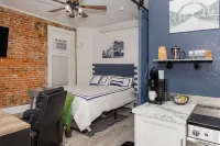 Downtown Studio great for a weekend getaway or longer work stay!
