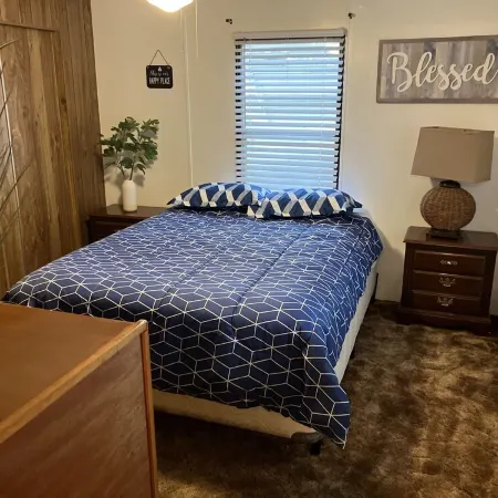 The Blue Palm, with Pool Access!