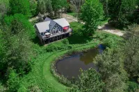 Beautiful 6 bedroom Ellicottville Chalet Hotels in Mansfield