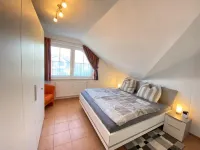 Bright, cozy apartment, centrally located in a quiet area of Zingst with WLAN