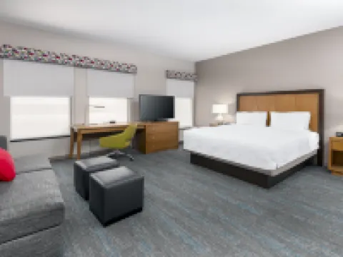 Hampton Inn & Suites Clayton/St. Louis-Galleria Area Hotels in Clayton