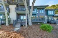 Close to the Beach- Golf View, 18th Green, Turtle Point