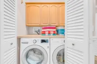 Coastal house in the Florida Keys with pool in a private area.