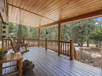 A real log cabin in the pines! Hotels in Pine