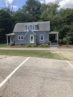 Cottage close to wineries Hotel in zona Andrews University Department of Communication
