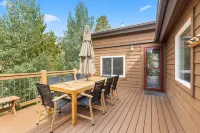 Luxury Home-Walk to everything in Frisco. Hot tub, ski, fireplace 3BD, 3.5BA - 4-Star