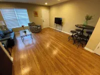 Charming and safe 1-bedroom apartment in Elizabethtown with AC and WiFi