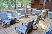 North Star Cabin! 5 Beds - 5 Baths - 5 Stars!