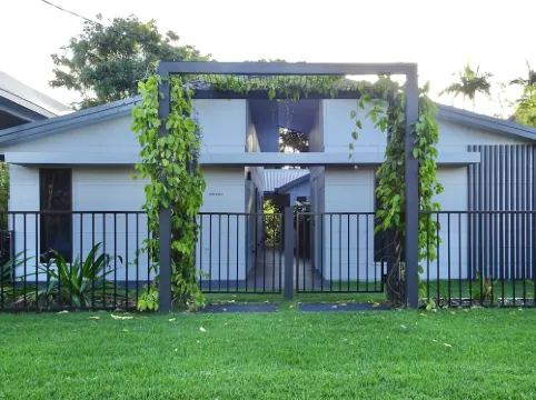 Pet friendly stay close to the beach