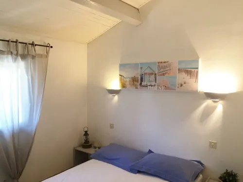 Rare and typical holiday house 400 m from the beach !!! Hotels in Agde