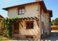 La Casuca de Margot in Agüero, rural rest close to beautiful beaches Hotels near Room Key