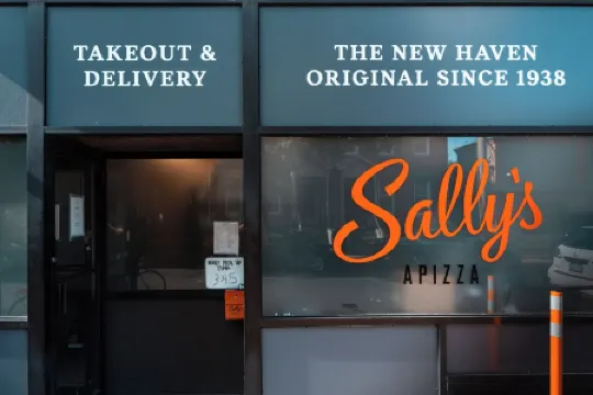 One Block to Frank Pepe's Отели рядом с достопримечательностью «Connecticut Children's Museum»