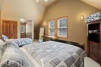Secluded Acreage with Hot Tub and Game Room