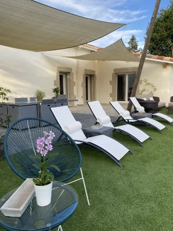 House with sauna/jacuzzi/foot pool in the Hermitage​Rechercher des détails