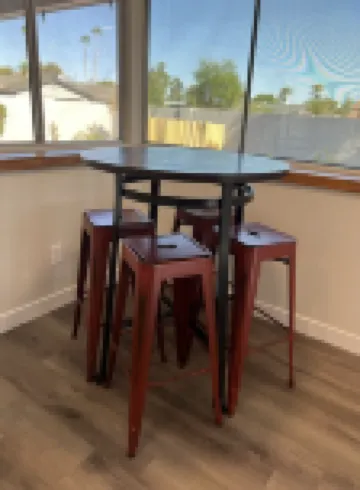 Private Heated Pool, Ping Pong and Billiards, Full Coffee Bar, near ASU