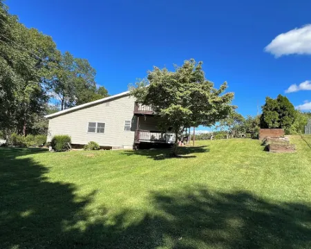 ‘The Gathering Place’ 3-Bedrm House. Between Kingston and Saugerties. アルスターのホテル