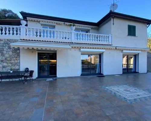 Villa Isabella: relaxation, calm, pool and beautiful beaches nearby Hotels in Latte
