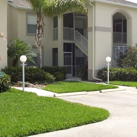2 Bed 2 Bath First Floor Condo in Stoneybrook of Estero Golf Community Отели в г. Истеро