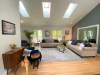 Custom home 5 min from track