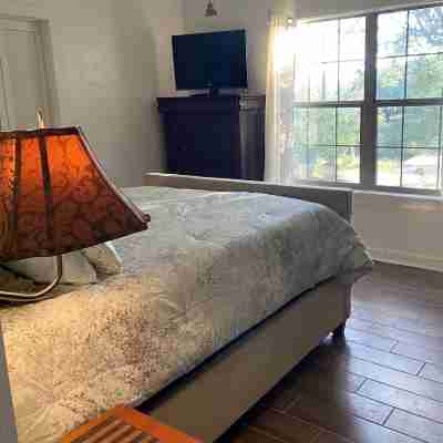 Private Guest House in the heart of Wimberley, Texas Rooms