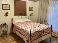 Little Piney Cabin at the Foothills of Petit Jean Mt Close Petit Jean State Pk. Hotels in Conway County
