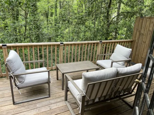 Tuxedo Touch Modern 2BR Townhouse