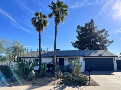 Desert Oasis- Heated Pool & Hot Tub Hotels near HomeGoods