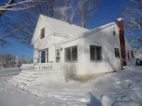 House - 5 min. to Crystal Mt Resort * Pet Friendly * Family Friendly