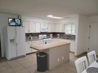 Cozy 3 Bedroom house with Pool Spa and Game Room Hotels in Corrales