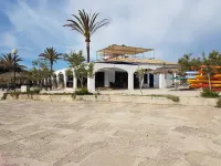 SEASIDE apartment in a large house with salt water pool