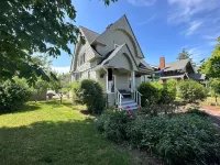 Spacious Family Home in Elizabeth Park: Parlor, GameRoom, Gazebo, Big Kitchen! - 3-نجوم