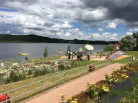 Cottage right on the water