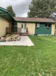 Sunny Days! Room for everyone and Pet-Friendly! - 2-Star