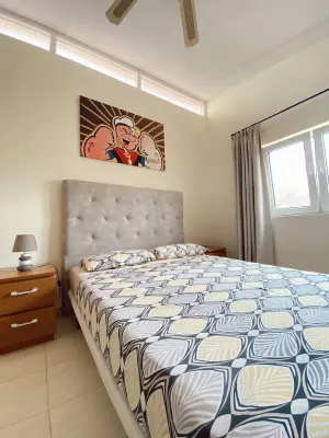 Beautiful apartment 98 sqm with sea view 2 bedrooms, balcony + terrace, pool, free wifi