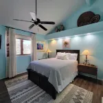 Cozy Condo for 6 with Wooded Back Patio & Grill. 1 Mile to Town Square.