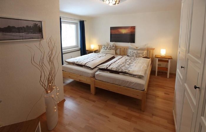 Nice, lovingly completely renovated apartment right below the Karwendel.