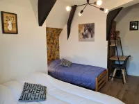 5 bedroom townhouse Hotel di Pontorson