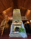 Peaceful Hills Retreat Lodge with a Great View,  a Pond, a Fireplace, Sleeps 10.
