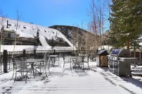 Huge condo in Keystone, sleeps 14, great location