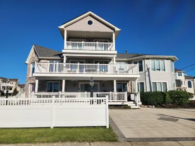 First floor of Brigantine shore home-10 min to Atlantic City! Hotels near Riptide Bait & Tackle